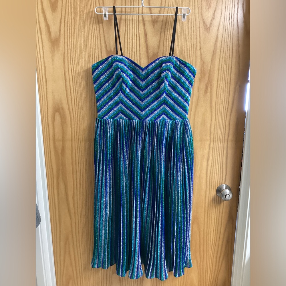 Dress the population Rosalie Metallic Stripe Strapless Cocktail Dress - Picture 3 of 16